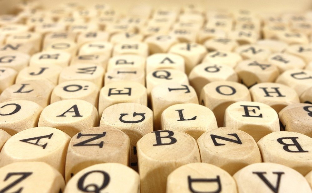 Buchstabenwürfel