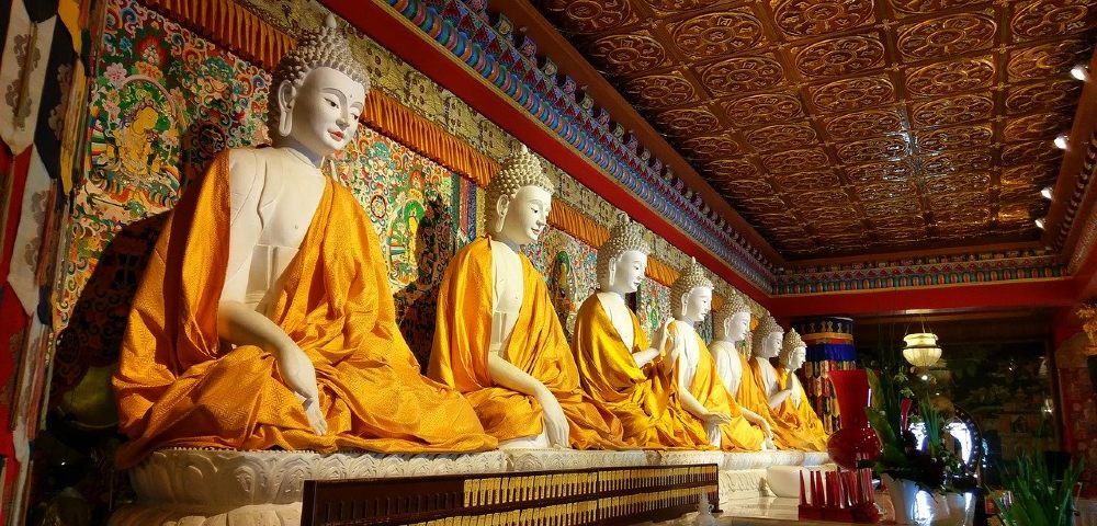 Reihe Buddhas