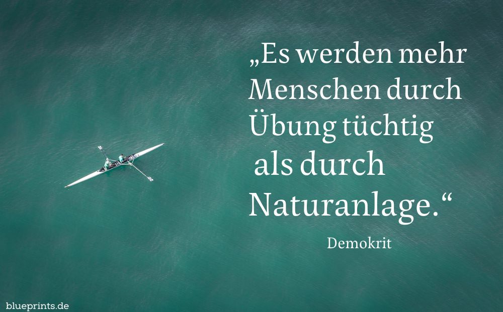 Zwei Ruderer trainieren.