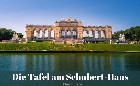 Schloss Schönbrunn vom Wasser aus