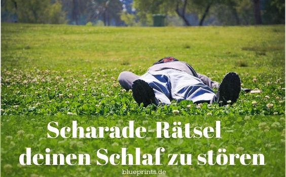 Jemand schläft im Gras