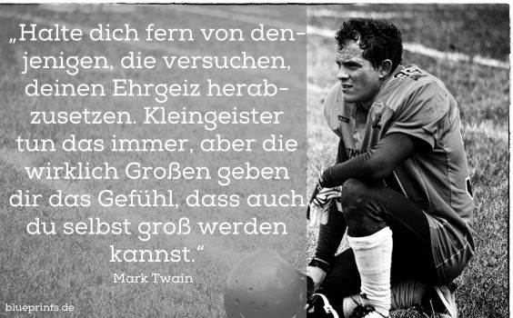 Footballspieler denkt nach