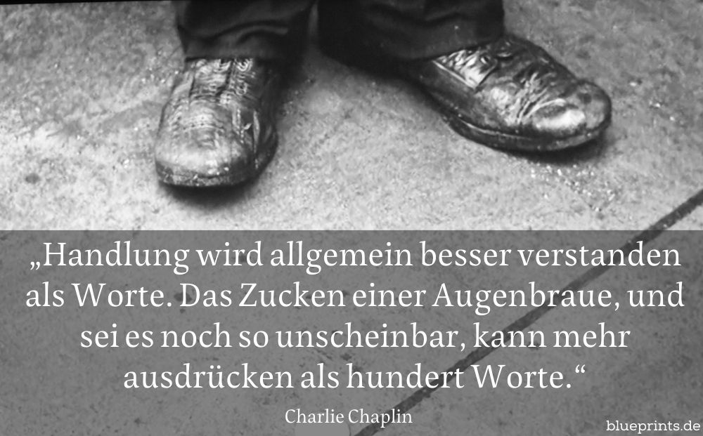 Fußstellung von Charlie Chaplin (The Tramp)