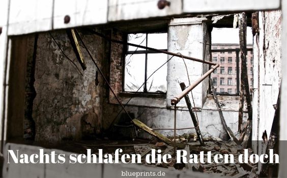 Ein Gebäude in Schutt und Asche