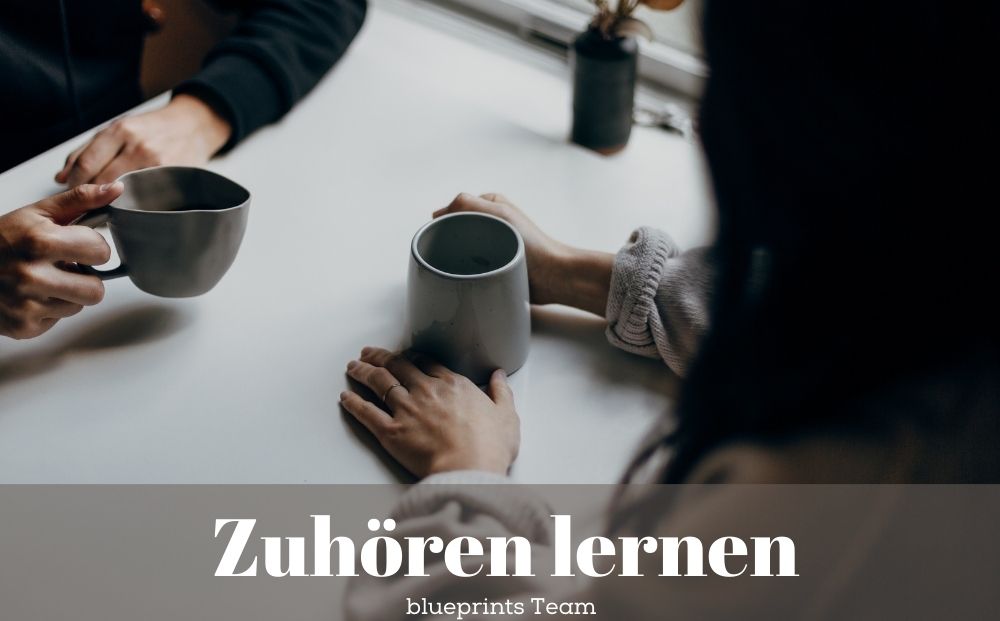 Zwei Frauen im Gespräch